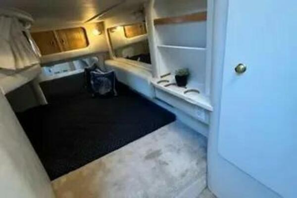 29ft Sea Ray Yacht For Sale