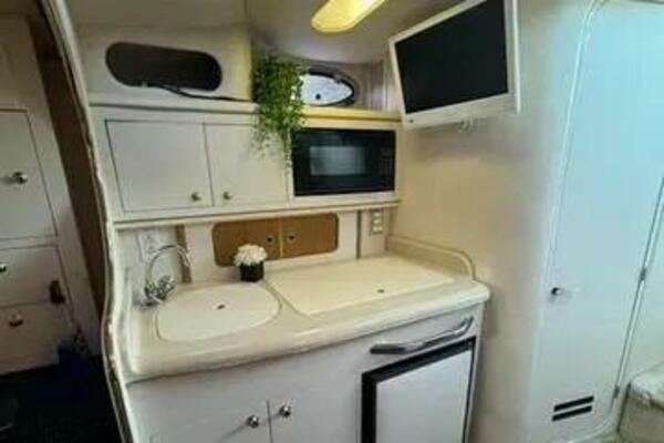 29ft Sea Ray Yacht For Sale