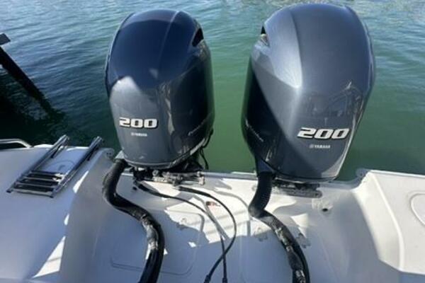 27ft Sea Hunt Yacht For Sale