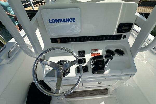 27ft Sea Hunt Yacht For Sale