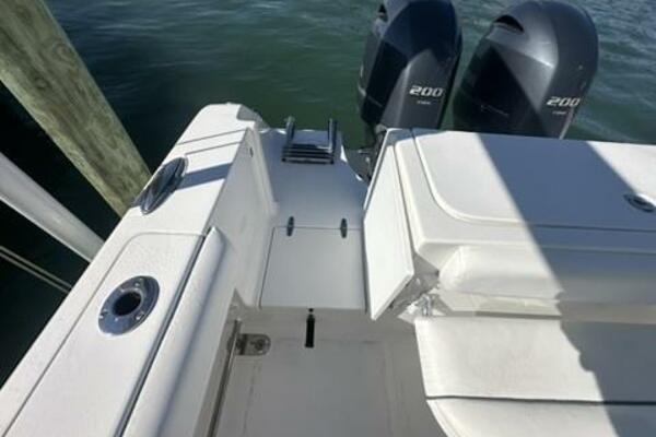 27ft Sea Hunt Yacht For Sale