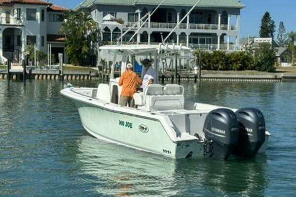 2014 Sea Hunt 27