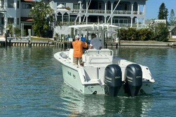 2014 Sea Hunt 27