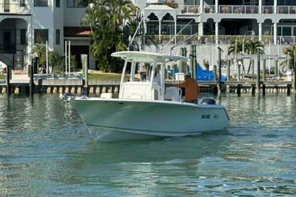 2014 Sea Hunt 27