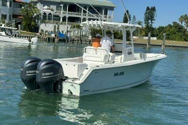 2014 Sea Hunt 27