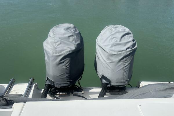 27ft Sea Hunt Yacht For Sale