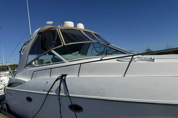 37ft Cruisers Yacht For Sale