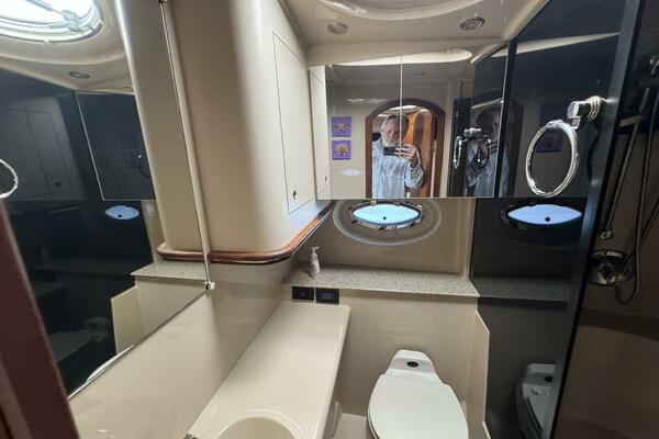 37ft Cruisers Yacht For Sale