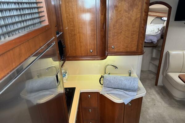 37ft Cruisers Yacht For Sale