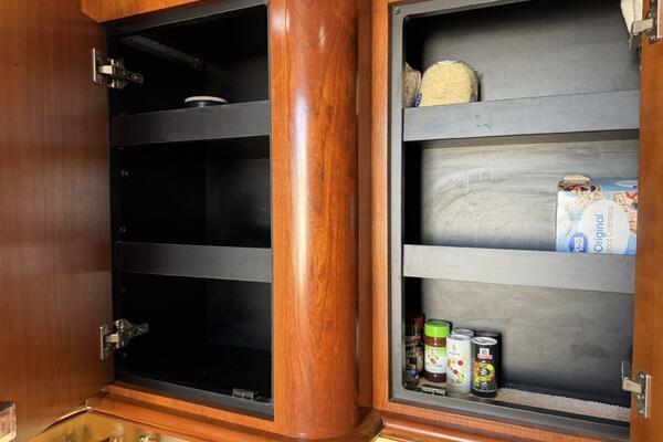 37ft Cruisers Yacht For Sale