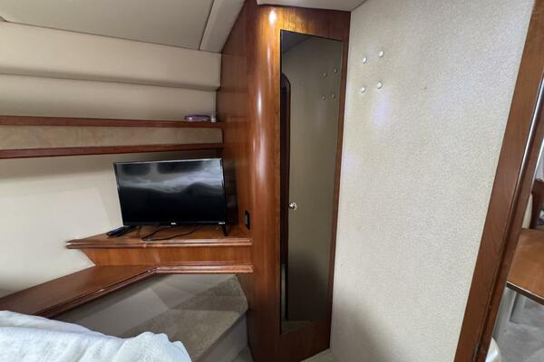 37ft Cruisers Yacht For Sale