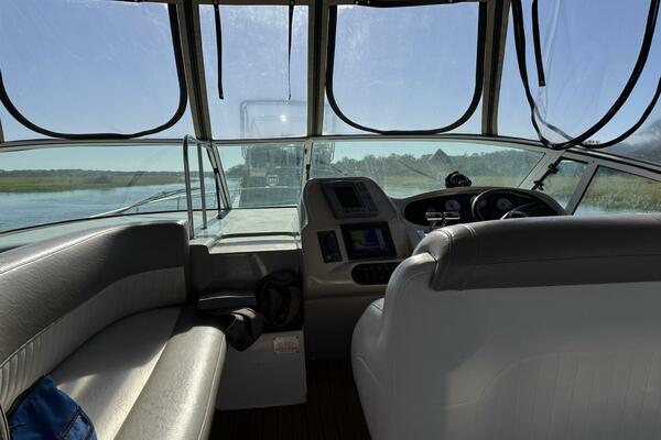 37ft Cruisers Yacht For Sale