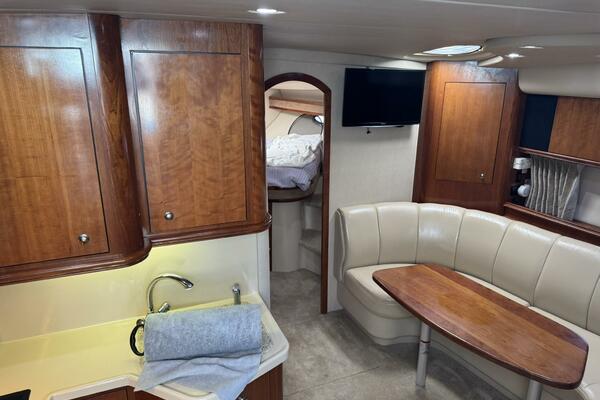 37ft Cruisers Yacht For Sale