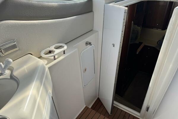 37ft Cruisers Yacht For Sale