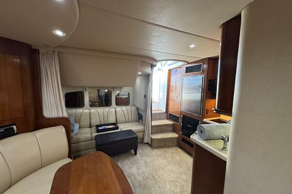 37ft Cruisers Yacht For Sale