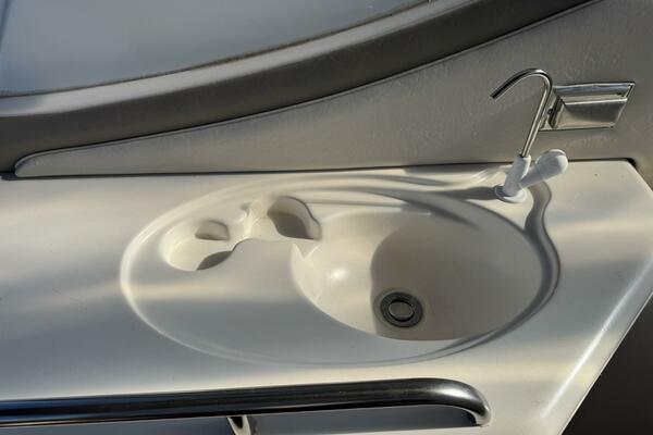 37ft Cruisers Yacht For Sale