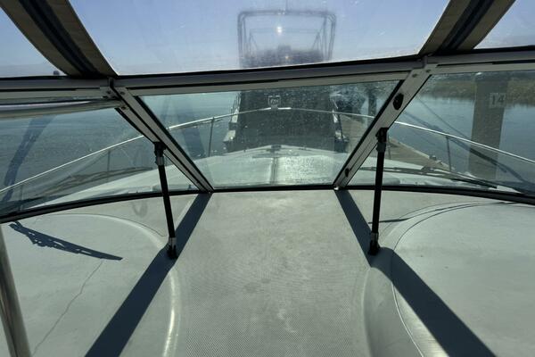 37ft Cruisers Yacht For Sale