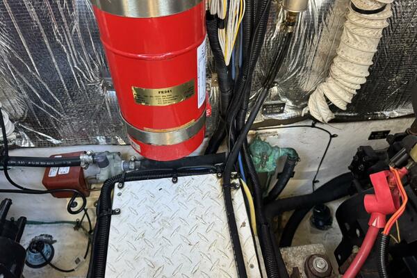 37ft Cruisers Yacht For Sale