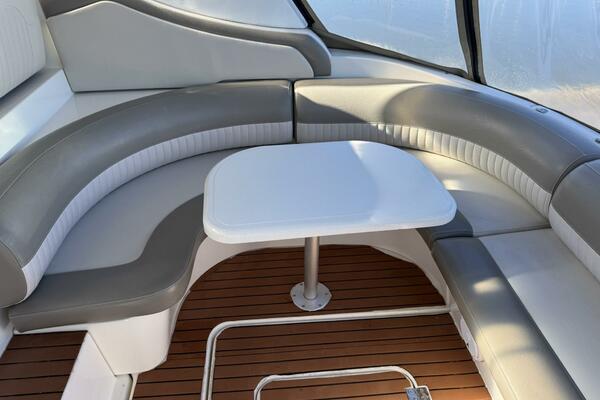 37ft Cruisers Yacht For Sale