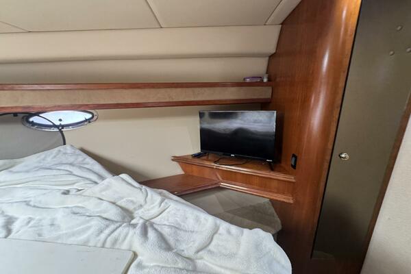 37ft Cruisers Yacht For Sale