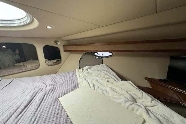 37ft Cruisers Yacht For Sale