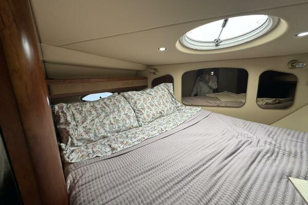 37ft Cruisers Yacht For Sale