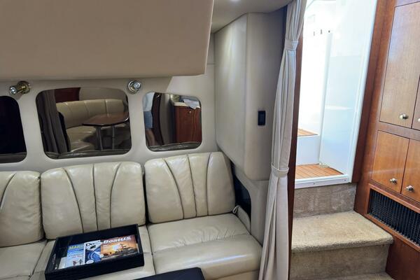 37ft Cruisers Yacht For Sale