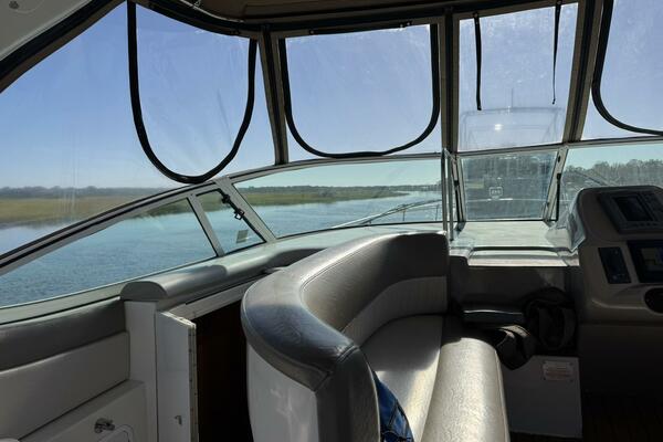 37ft Cruisers Yacht For Sale