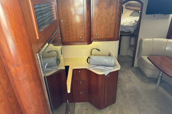 37ft Cruisers Yacht For Sale