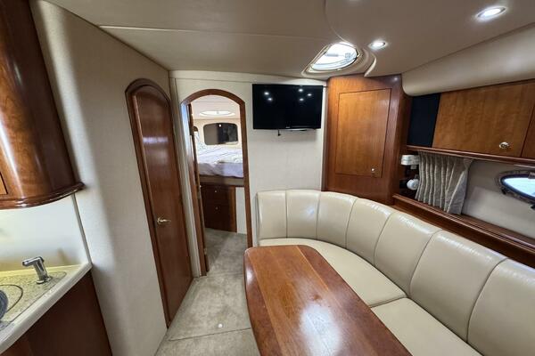 37ft Cruisers Yacht For Sale