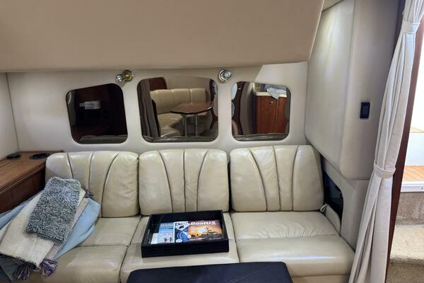 37ft Cruisers Yacht For Sale