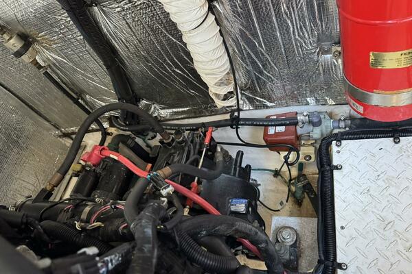 37ft Cruisers Yacht For Sale