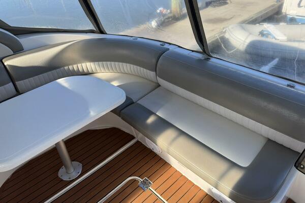 37ft Cruisers Yacht For Sale