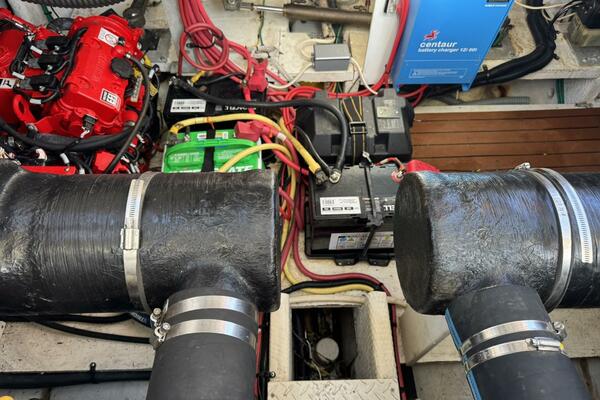 37ft Cruisers Yacht For Sale