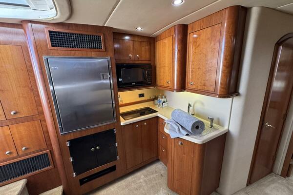 37ft Cruisers Yacht For Sale
