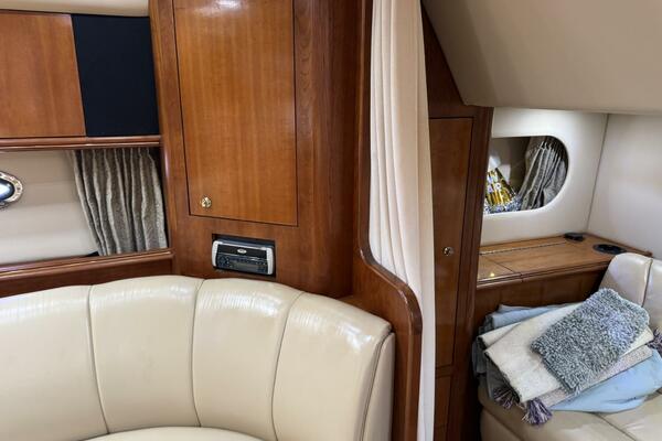 37ft Cruisers Yacht For Sale