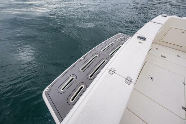 37ft Riviera Yacht For Sale