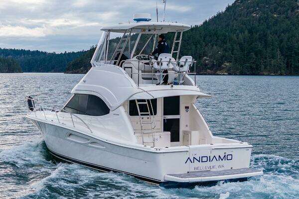 37-ft-Riviera-2004-- Anacortes  Washington United States  yacht for sale