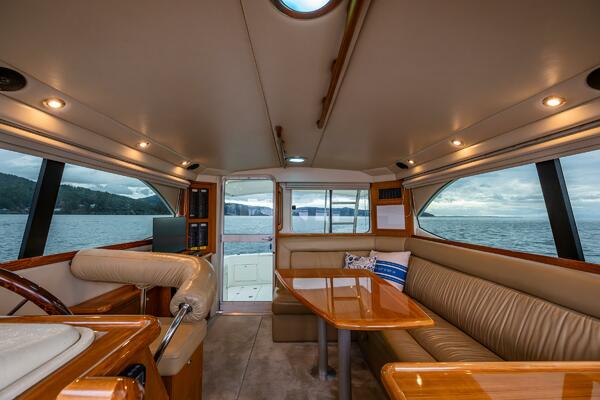 37ft Riviera Yacht For Sale