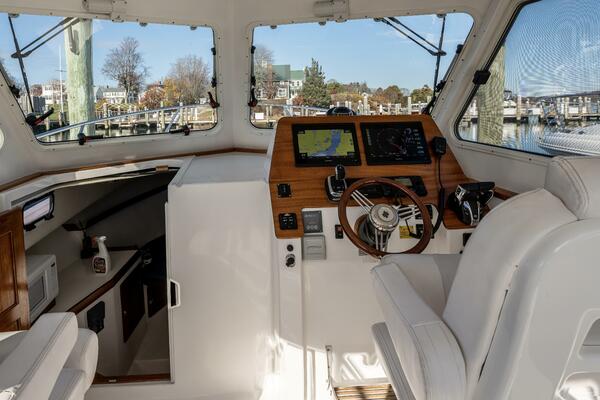 35ft Northcoast Yacht For Sale