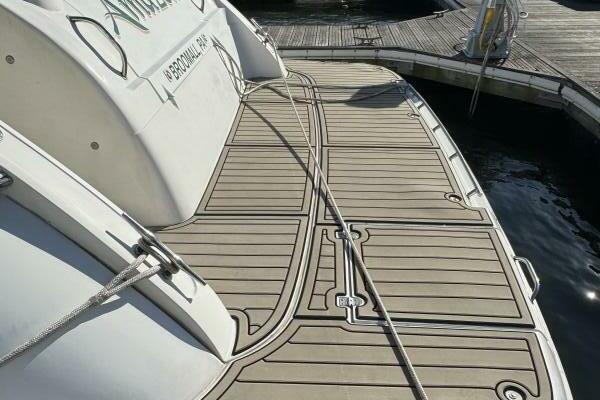 Amazed 42ft Cruisers Yacht For Sale