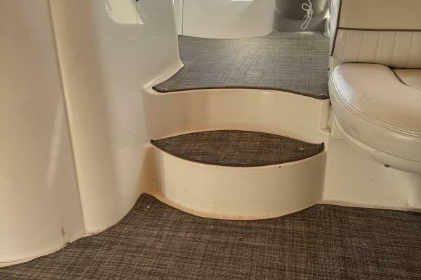 Amazed 42ft Cruisers Yacht For Sale