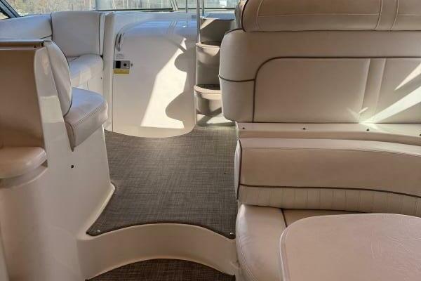 Amazed 42ft Cruisers Yacht For Sale