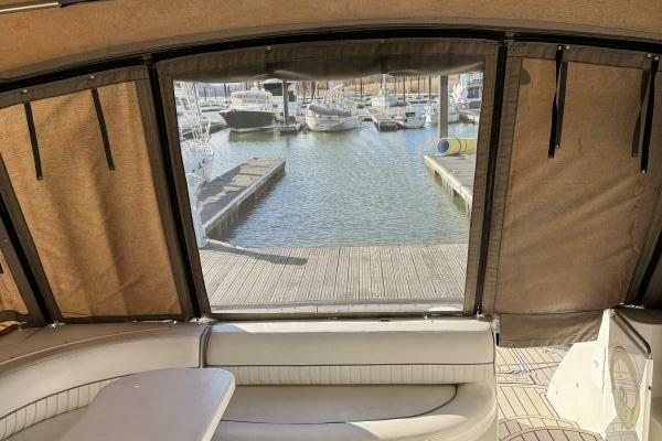 Amazed 42ft Cruisers Yacht For Sale