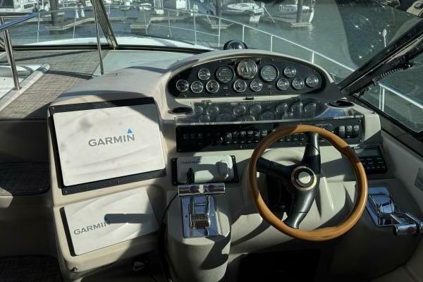 Amazed 42ft Cruisers Yacht For Sale