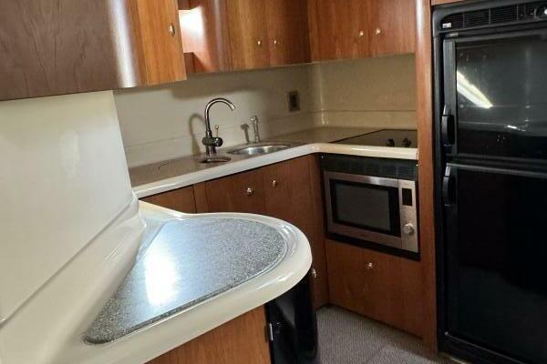 Amazed 42ft Cruisers Yacht For Sale