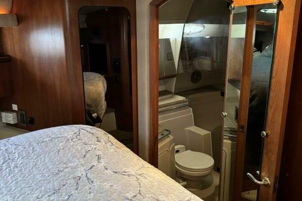 Amazed 42ft Cruisers Yacht For Sale