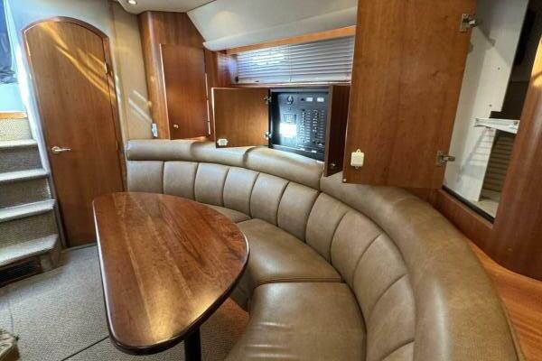 Amazed 42ft Cruisers Yacht For Sale