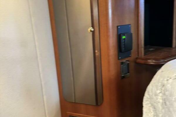 Amazed 42ft Cruisers Yacht For Sale