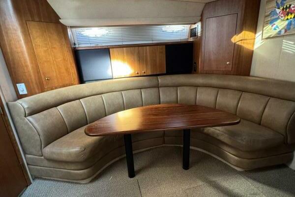 Amazed 42ft Cruisers Yacht For Sale